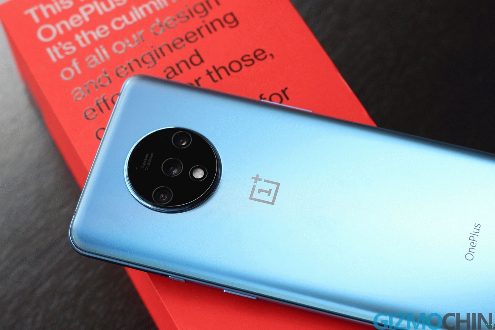OnePlus 7T ruke na predstavljenom 02
