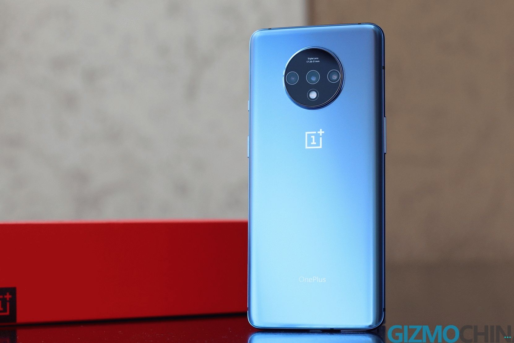 OnePlus 7T ruke na 10
