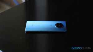 OnePlus 7T ruke na 06
